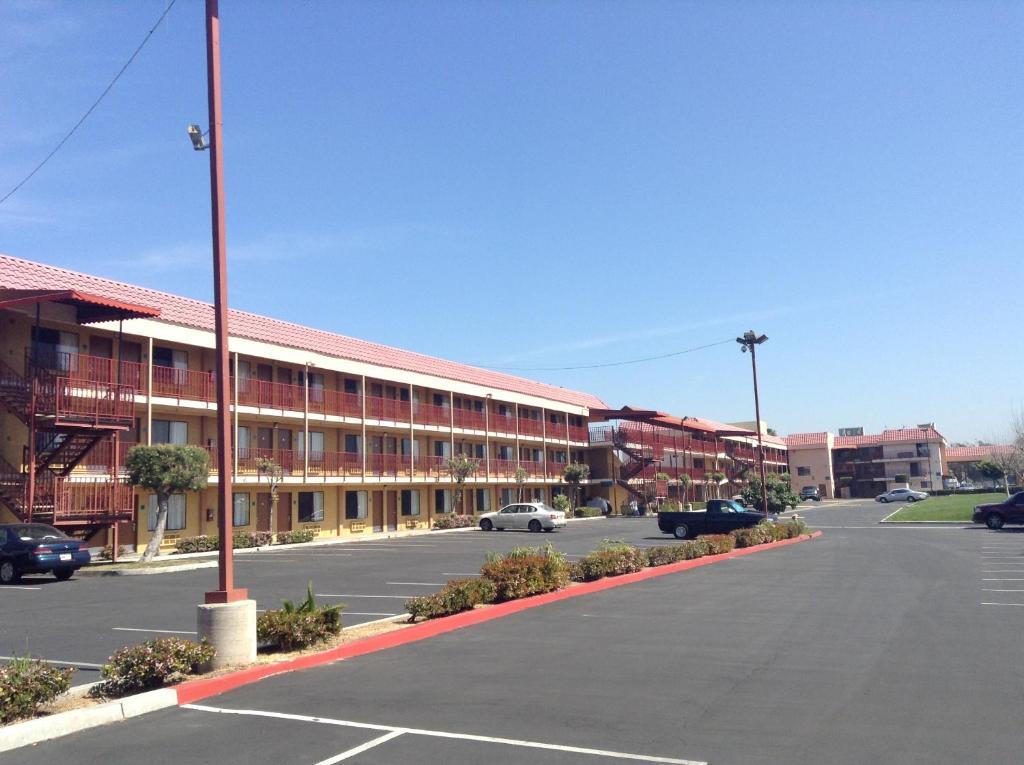Budget Inn Anaheim/Santa Ana Dış mekan fotoğraf
